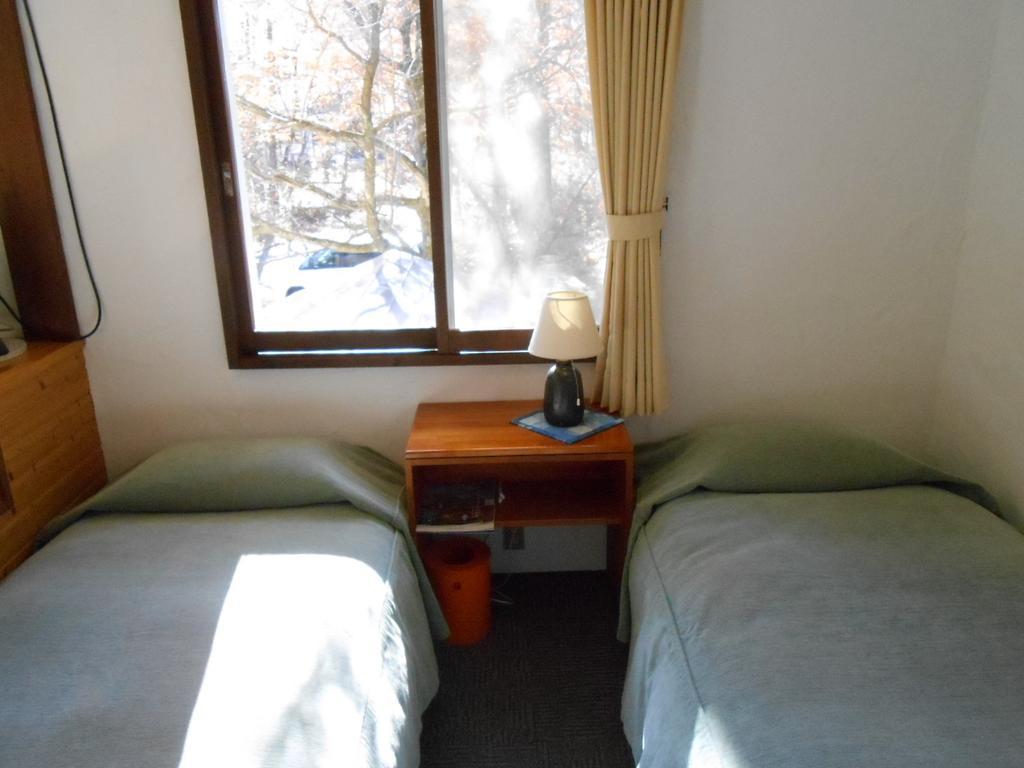 Pension Nugget Inn Hakuba Extérieur photo