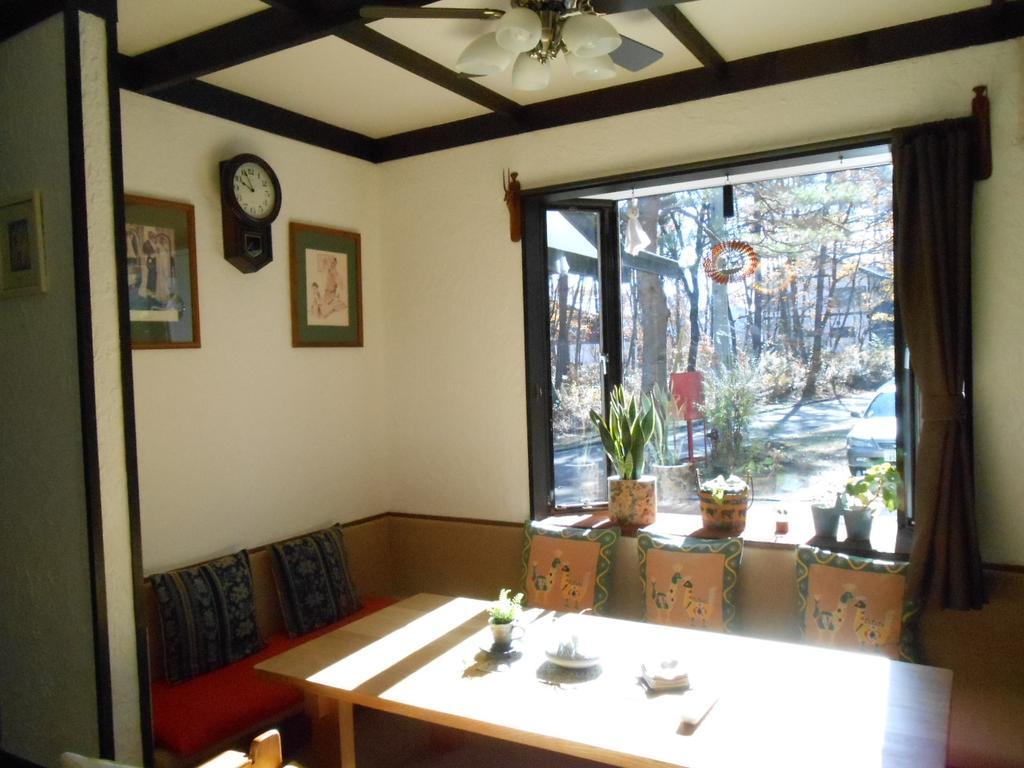 Pension Nugget Inn Hakuba Extérieur photo